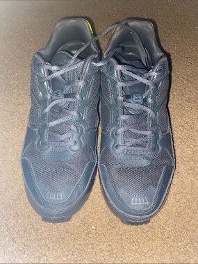 Men's Black Nike Shox Athletic Sneakers with Subtle Lime Accent